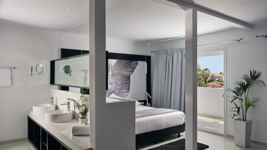 Superior Suite with Private Jacuzzi